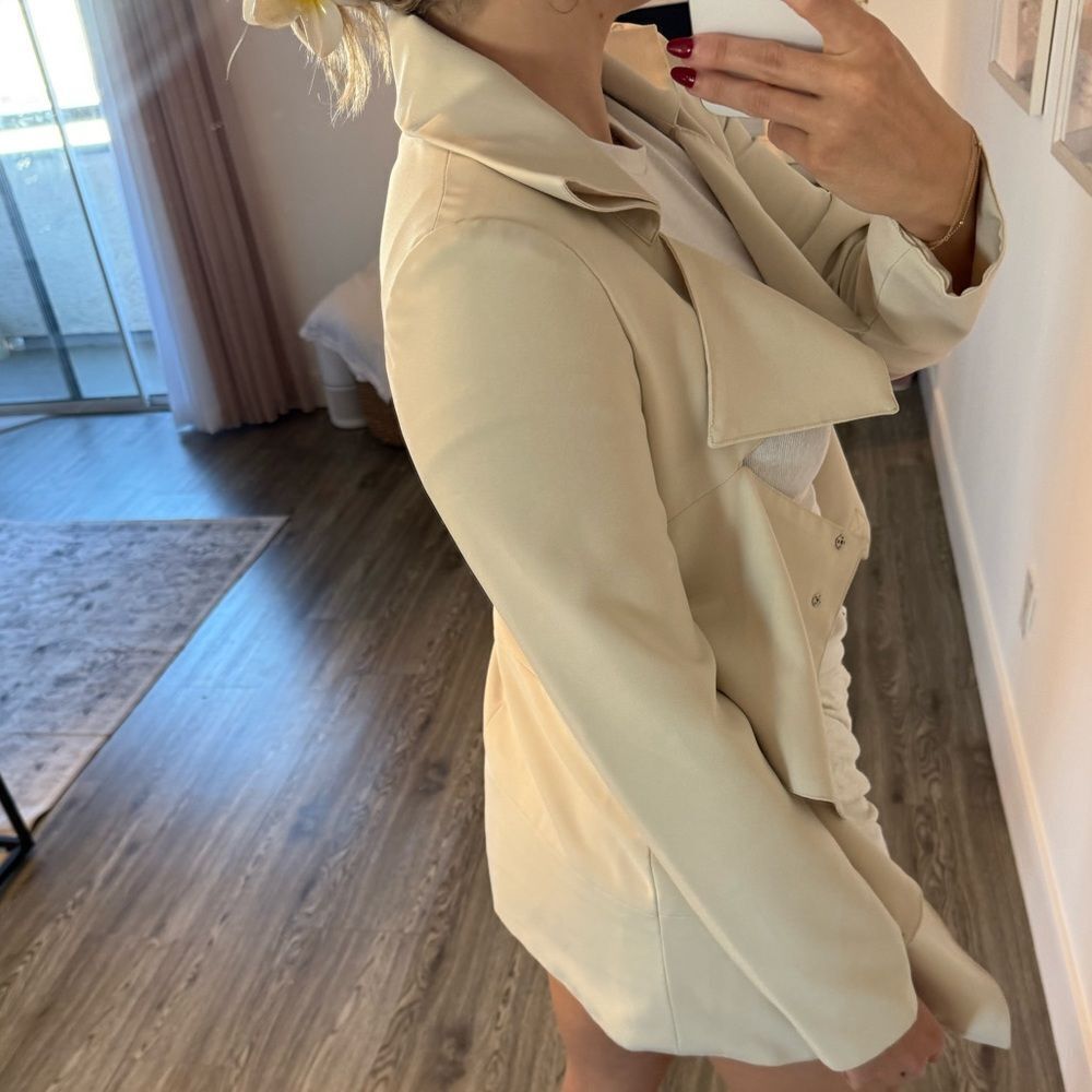 Cream Lightweight Button Front Jacket - Picture 3 of 3